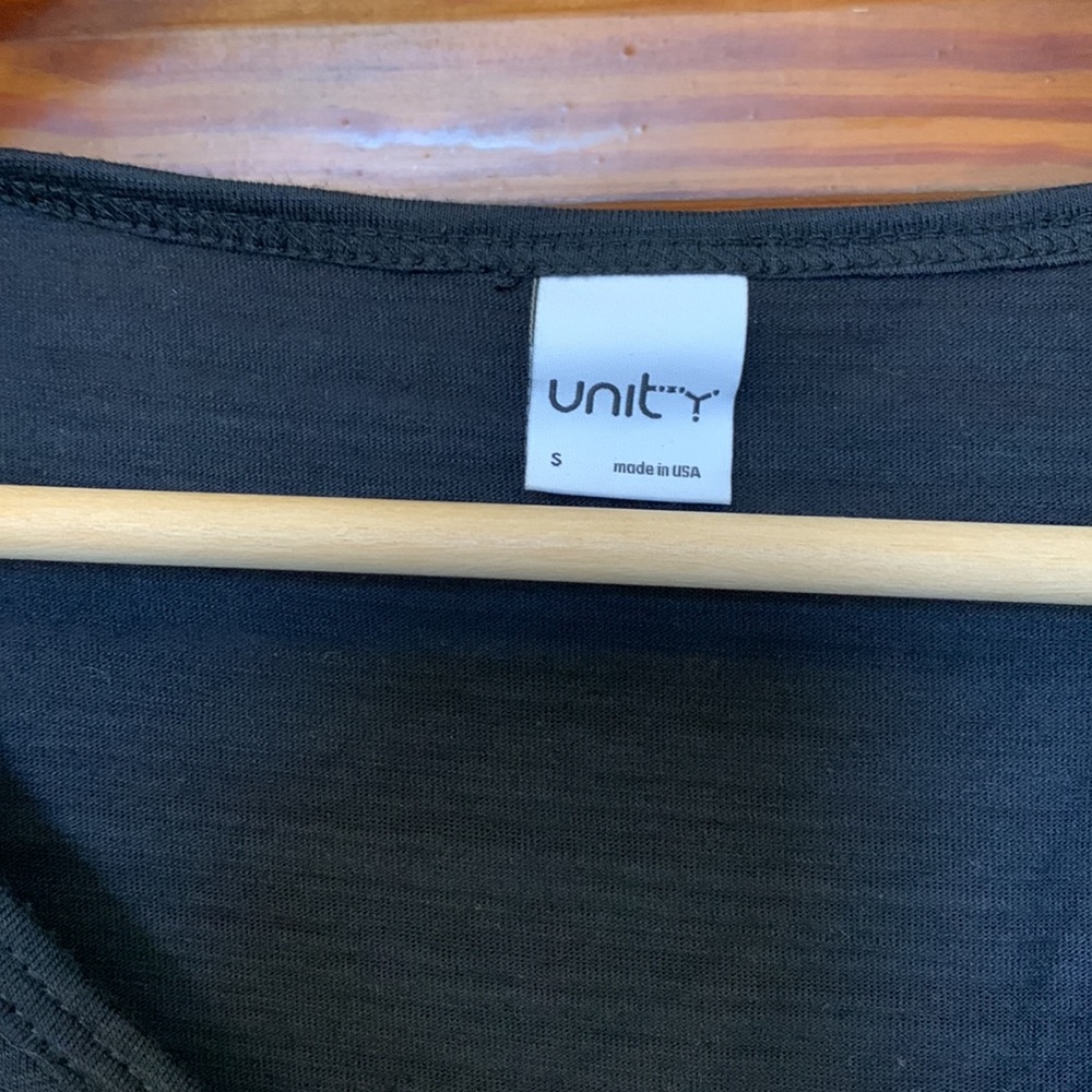 Unity Yoga Top - Picture 2 of 4